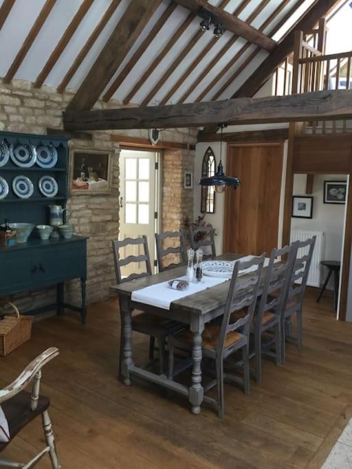 3 Bedroom 5* Barn Conversion Cotswolds Chipping Norton Exterior photo